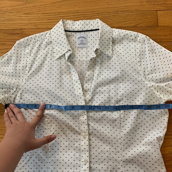Brooks Brother Button Down Long Sleeve - Picture 4 of 4